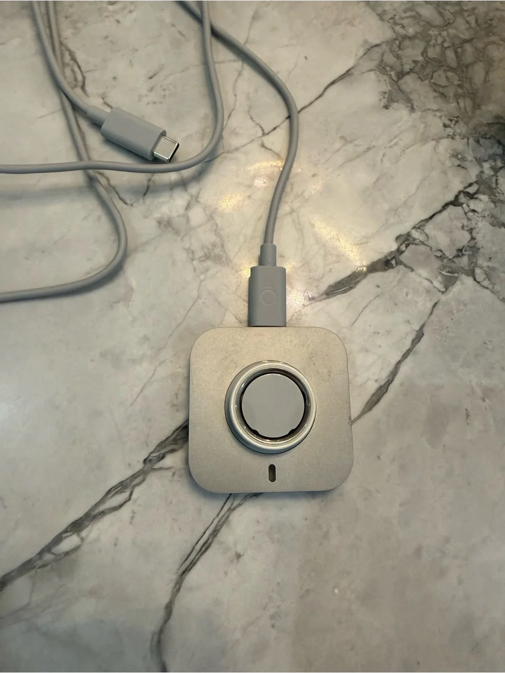 Oura Ring 4 Ceramic in Cloud Size 9